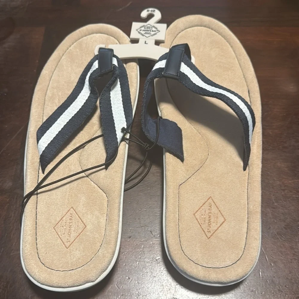 St. John's Bay Mens Flip-Flops Large 11/12 Blue and Tan